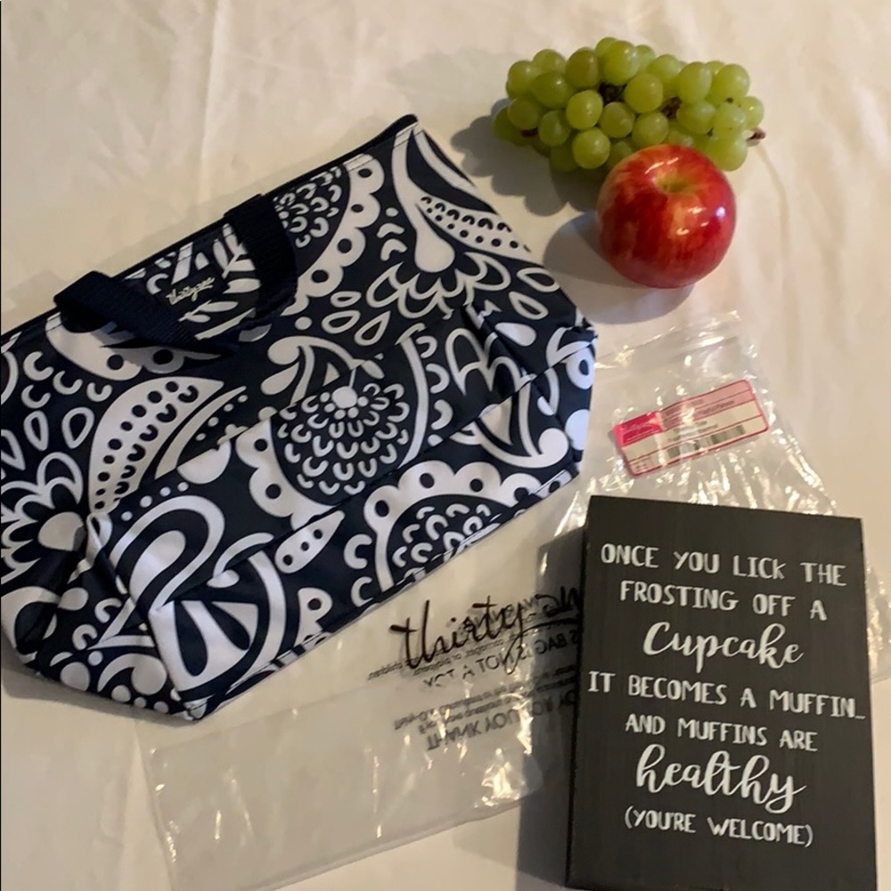 SOLD SOLD SOLD-ThirtyOneTote-Navy Playful Parade